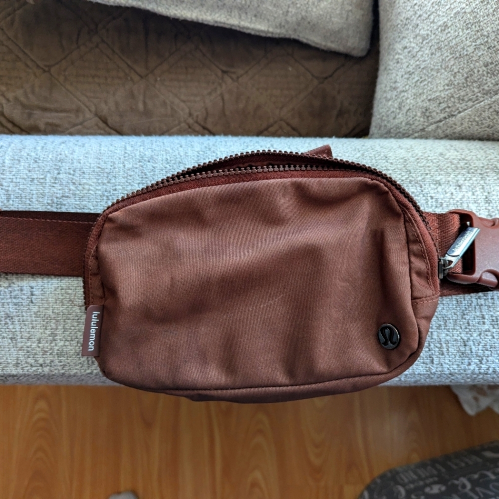Lulu Lemon Ancient Copper Everywhere Belt Bag (extended strap)
